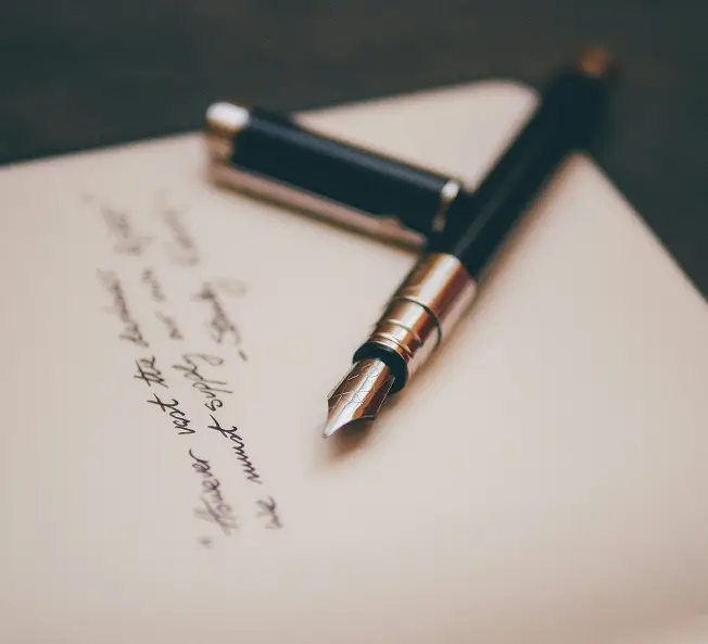 documento con boligrafo